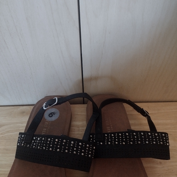 Alexis Bendel Black Studded Sandals Size: 6 - Picture 3 of 4